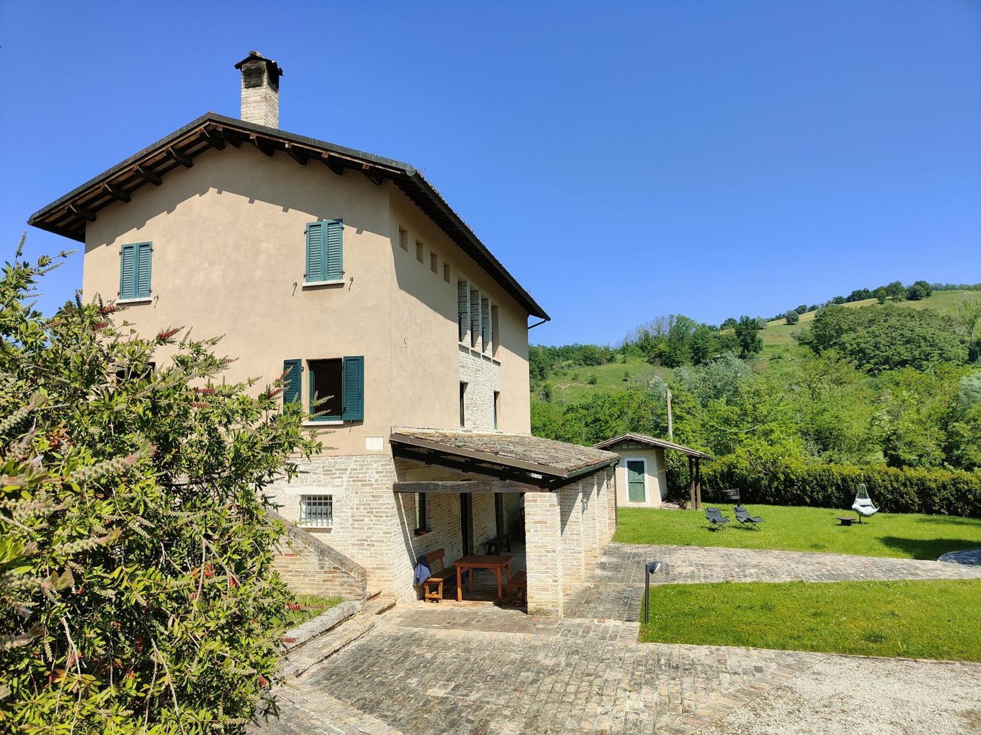 Agriturismo La Casa Del Vecchio Mulino Vila Carassai Exterior foto