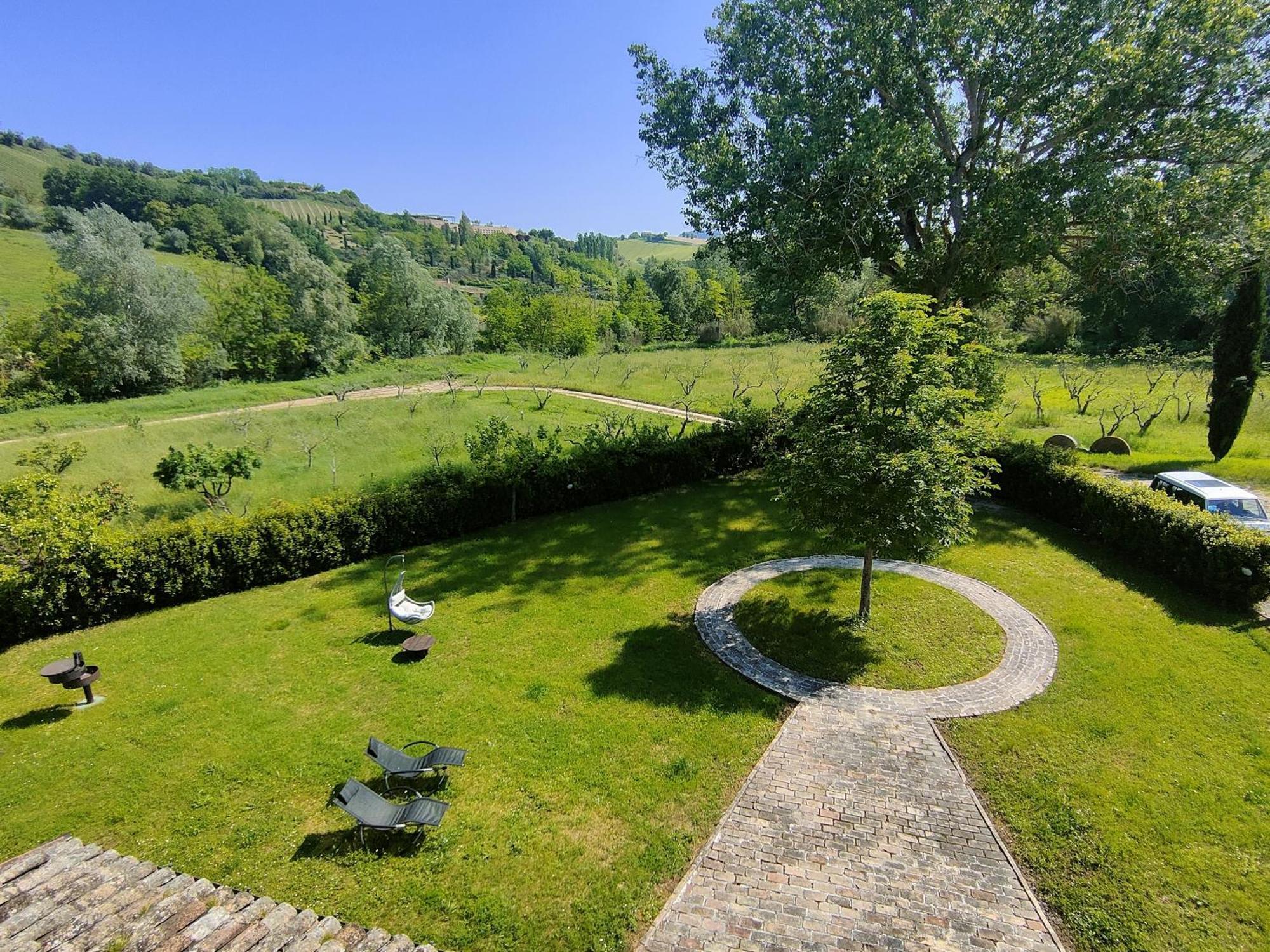 Agriturismo La Casa Del Vecchio Mulino Vila Carassai Exterior foto