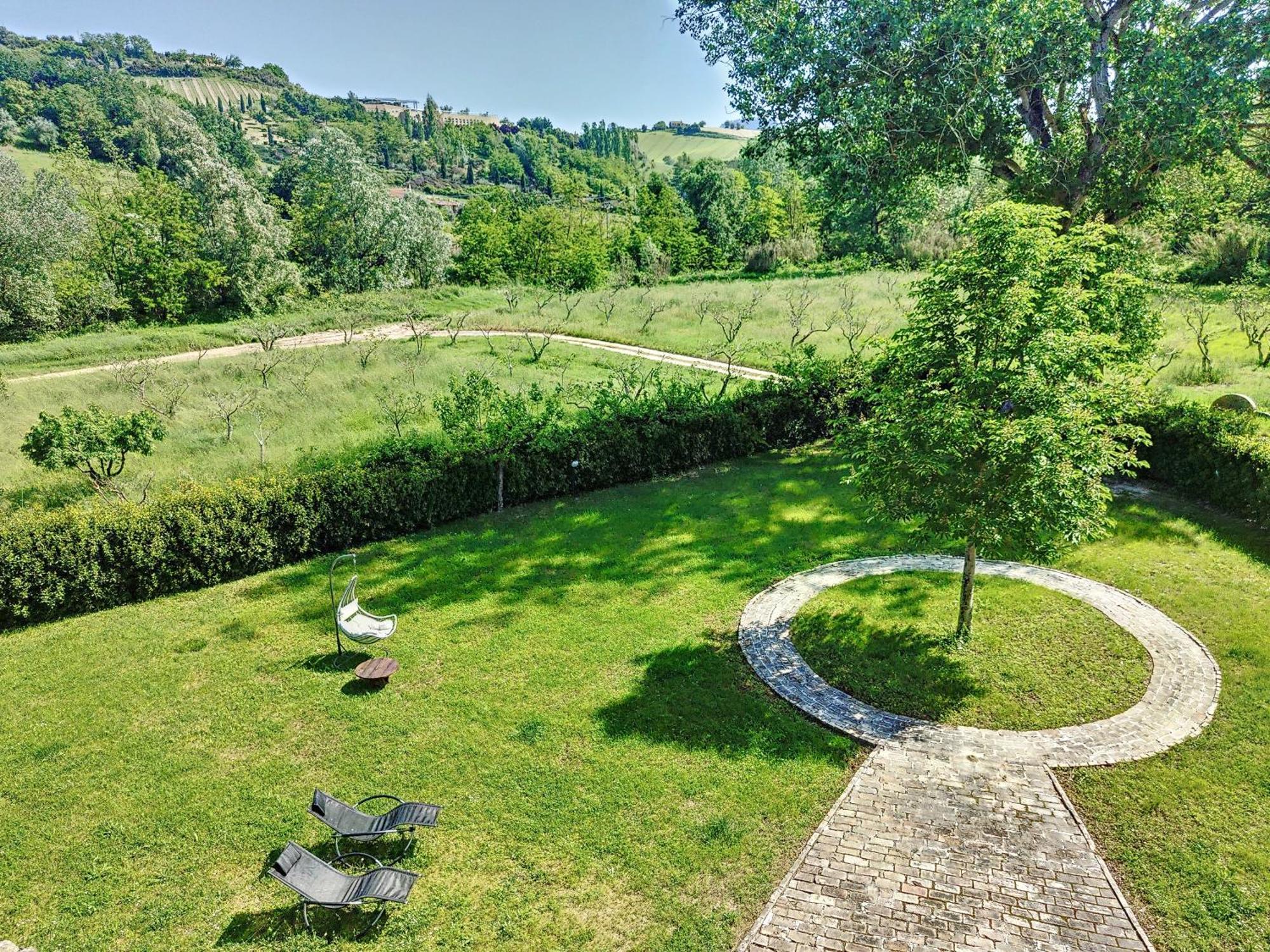 Agriturismo La Casa Del Vecchio Mulino Vila Carassai Exterior foto