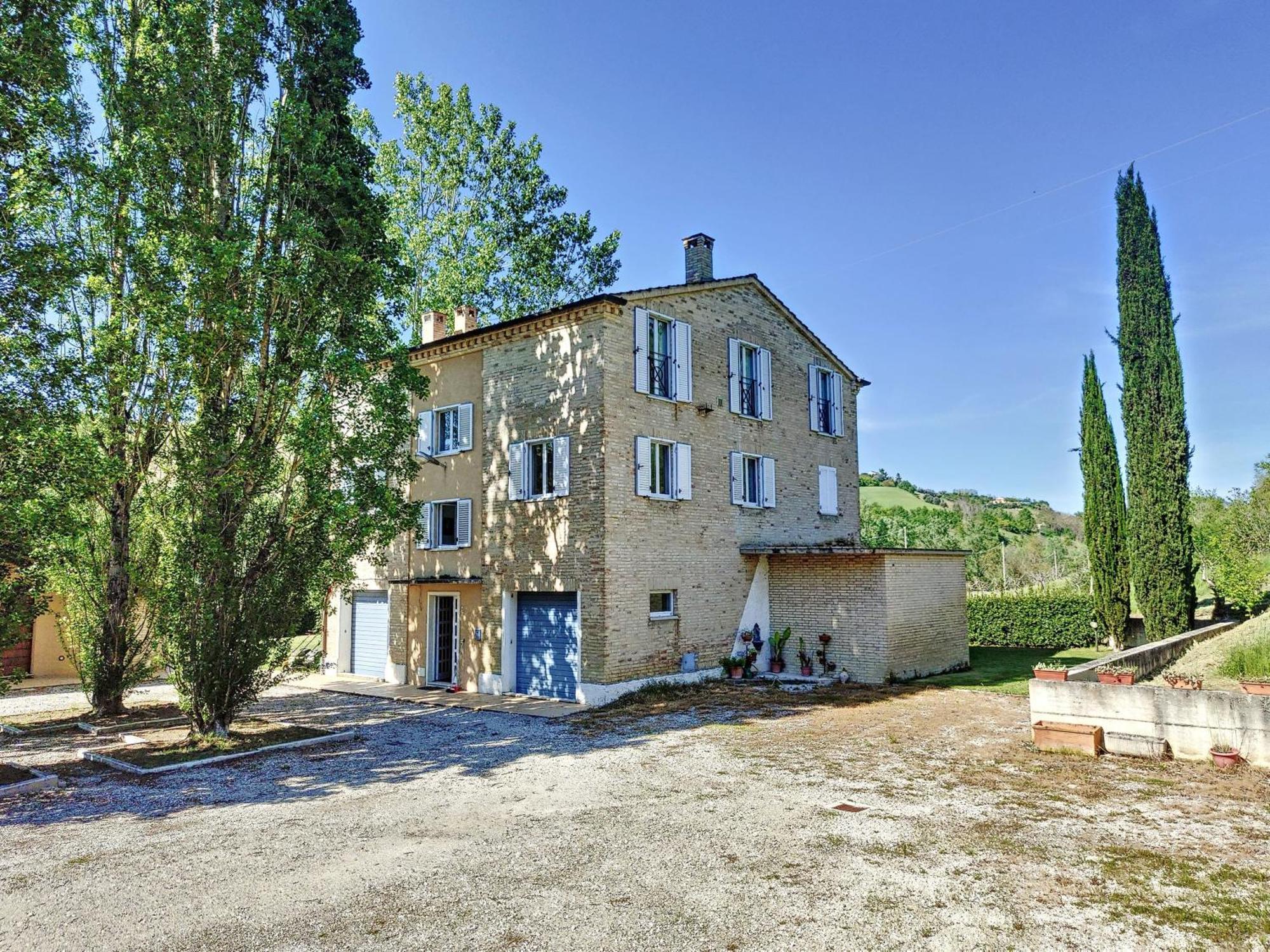 Agriturismo La Casa Del Vecchio Mulino Vila Carassai Exterior foto